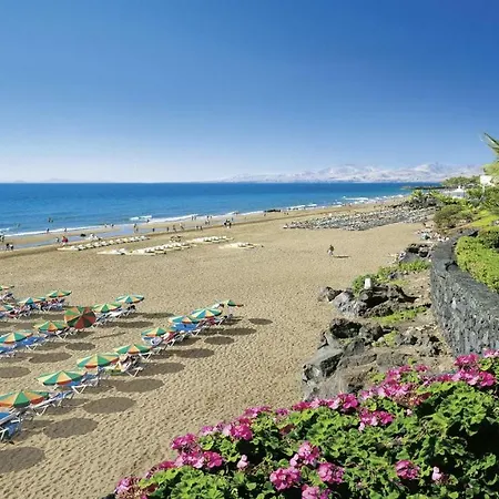 Centre Pool And Beach Apartmán